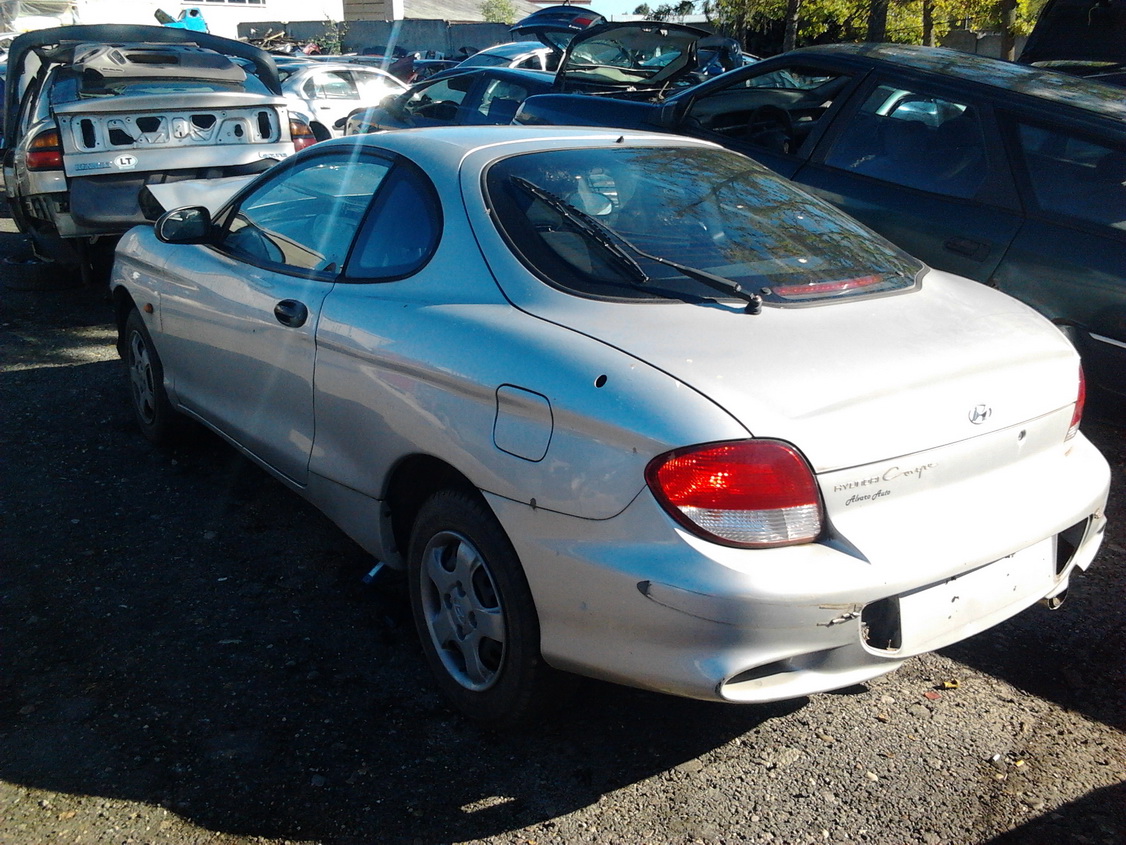 Used Car Parts Hyundai COUPE 2001 1.6 Mechanical Coupe 2/3 d. Grey 2013-9-05